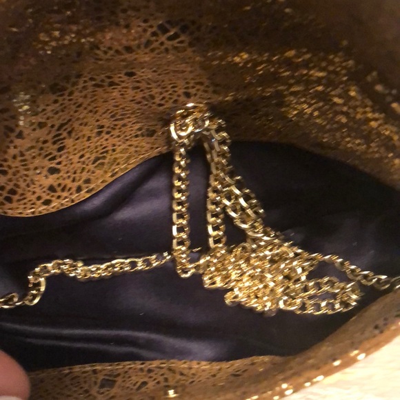 Henri Bendel bronze clutch - Picture 5 of 8